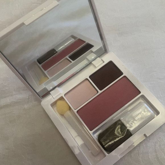 Clinique Makeup Clinique Eyeshadow Duo And Blush Makeup Poshmark